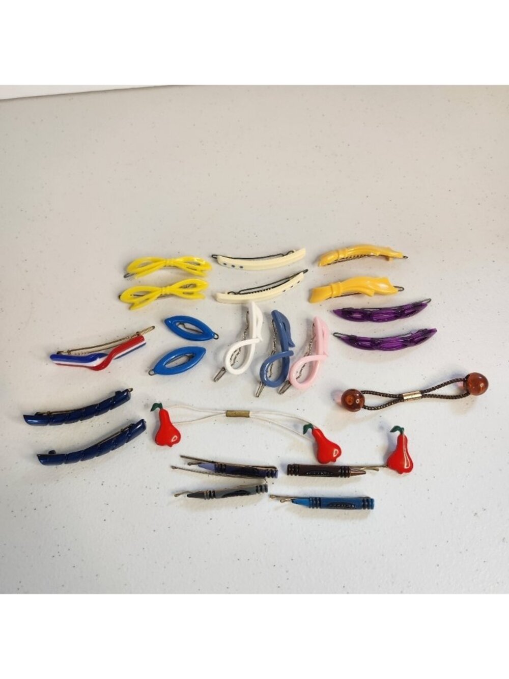 Vintage Girls Plastic Hair Barrettes 70s 80s Mixed Lot Goody Bobby Pins Crayons
